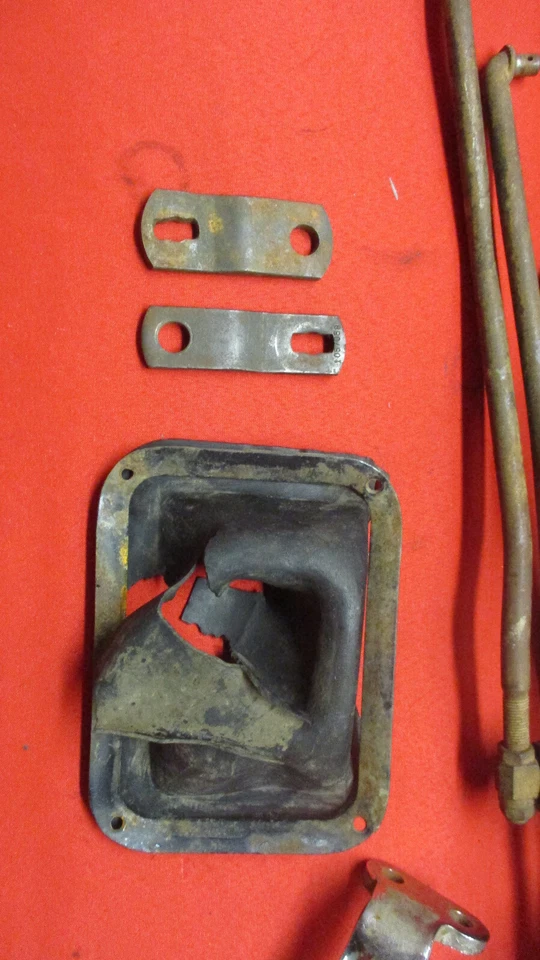 1968 1969 CHEVROLET IMPALA AND CAPRICE SHIFTER 4 SPEED FOR MUNCIE WITH CONSOLE - Image 2 of 4