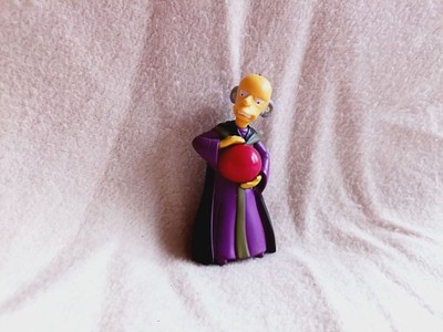 Simpsons Treehouse of Horror Mr Burns Figure Dracula Vampire Red Ball