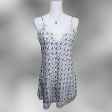 Victoria's Secret Floral Lace Full Slip White Blue Adjustable Strap Size S