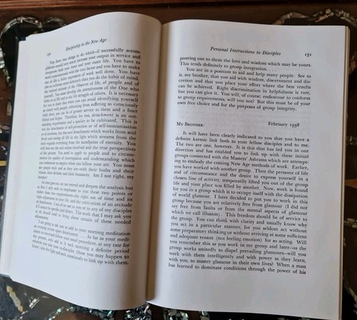 Alice A. Bailey~Discipleship In The New Age~ Vol One Hardback Book - Picture 15 of 24