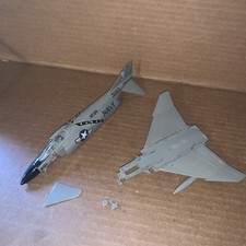 Vintage Plastic Model Plane Lot For Parts And Pieces Lot P324 