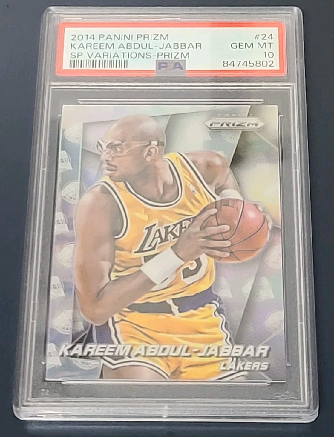 2014 PRIZM SP VARIATION SILVER #24 KAREEM ABDUL-JABBAR HOF PSA 10