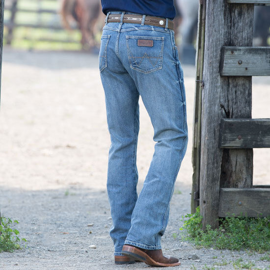 Wrangler Men's Retro Slim Fit Boot Cut Jean Greeley 33W x 36L for sale online | eBay Wrangler Men's Retro Slim Fit Boot Cut Jean Greeley 33W x 36L for sale online | eBay