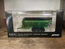 NEW!! Spec Cast 1/64 Brent 1198 Avalanche Green Grain Cart on Tracks UBC037