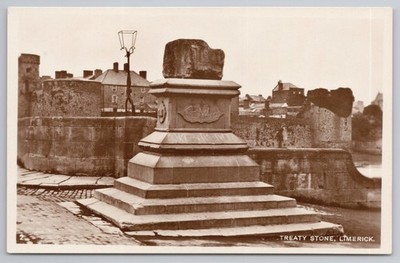 Treaty Stone Limerick Irland Echt Foto Postkarte Denkmal RPPC Historisch
