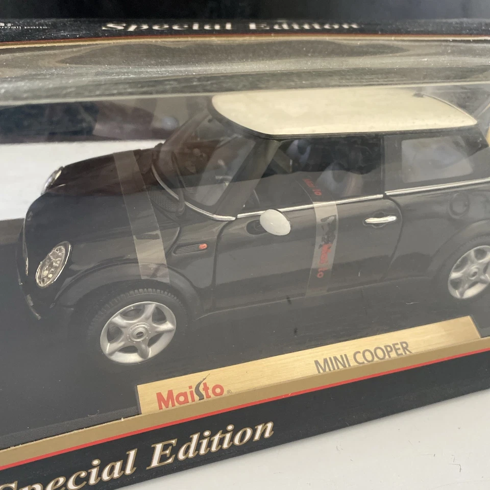 MINI COOPER NEGRO con Top BLANCO 1:18 Maisto Edición Especial - ENVÍO GRATUITO Foto 2 de 4