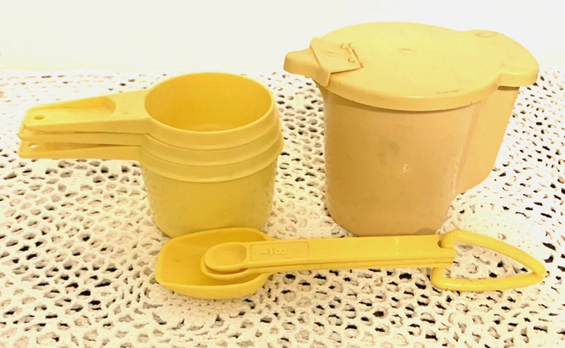 Tupperware Set - Creamer Cup, 3 Measuring Cups & 3 Spoons Harvest Golden
