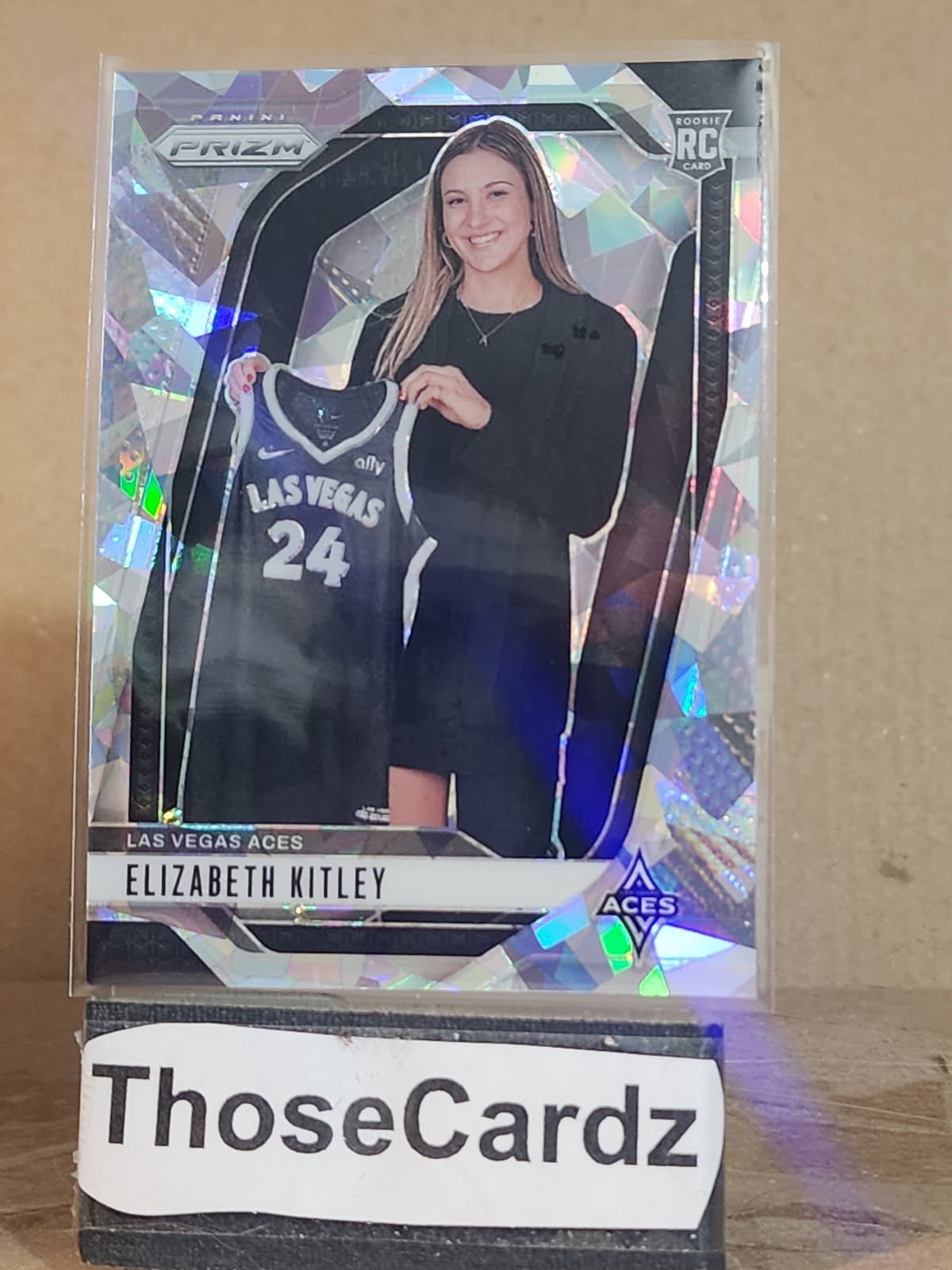 2024 Panini WNBA Cracked Ice Prizm #140 Elizabeth Kitley