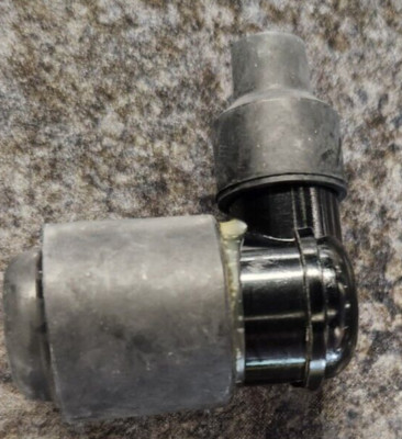 Cappuccio candela decespugliatore tagliasiepi Kawasaki 21130-2056 - ATM Ricambi