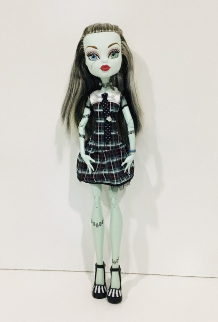 frightfully tall monster high dolls