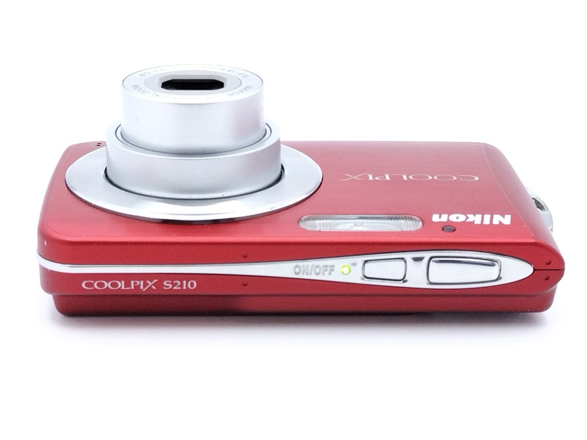 Nikon COOLPIX S210 レッド　電池.充電器無し Nikon COOLPIX S210 レッド 電池.充電器無し Nikon COOLPIX S210