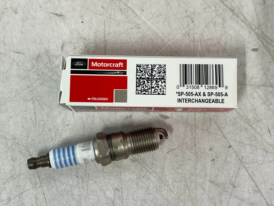 CAIXA DE 48 velas de ignição de núcleo de cobre Ford Motorcraft SP-505-A e SP-505-AZ - Imagem 2 de 4