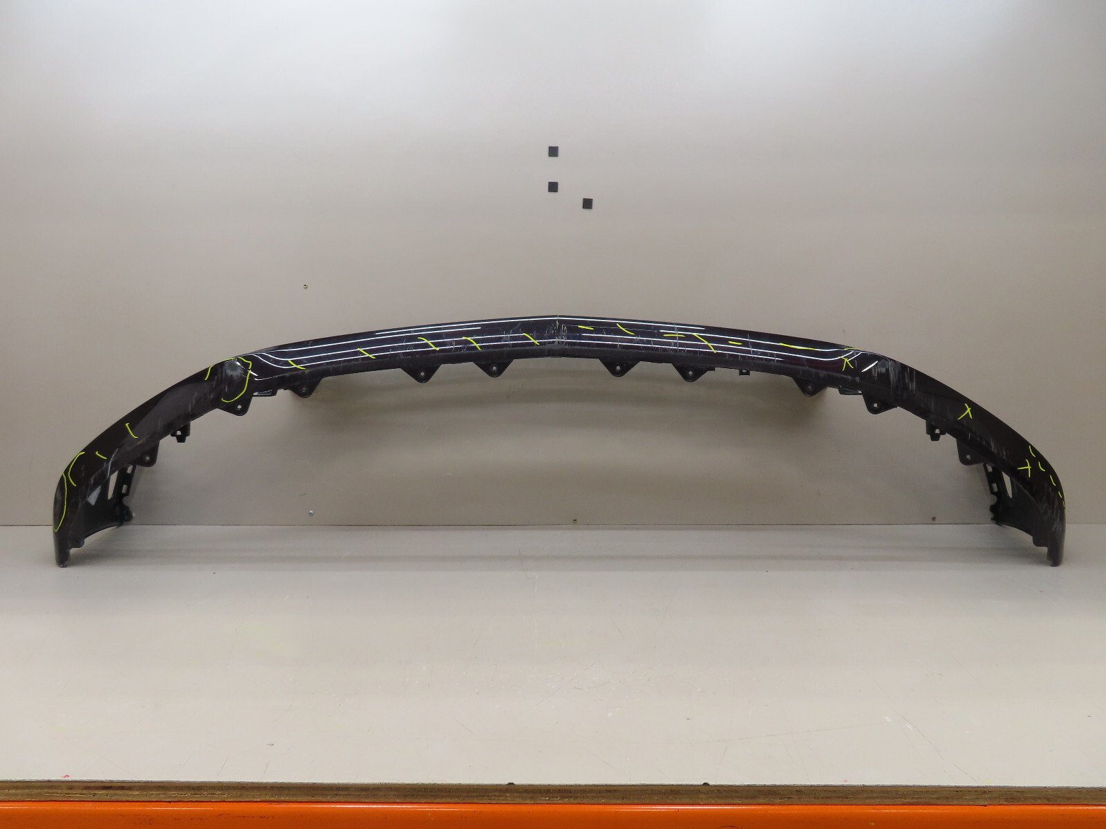 2020 2021 BENTLEY FLYING SPUR FRONT BUMPER  OEM 3SE807093