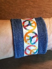 Bracelet with Rainbow Color Peace Signs adjustable