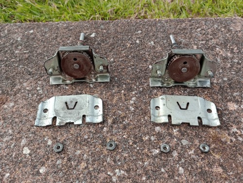 Land Rover Wiper Spindle Wheel Boxes Series 2a (From Suffix F) 3 (560887) Good C - Picture 3 of 3