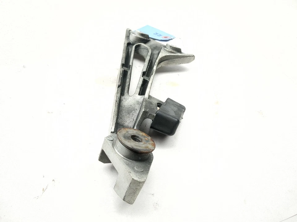 06-12 Yamaha FJR 1300 Soporte de montaje de suspensión de escape trasero derecho Foto 3 de 4