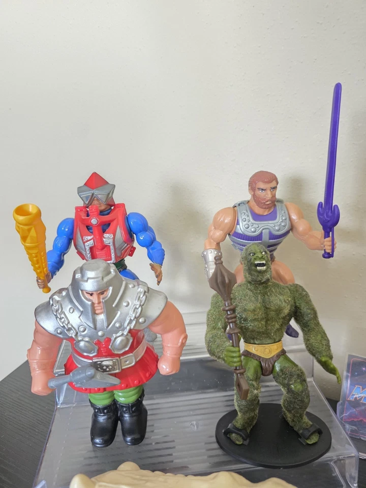 Vintage Motu He-Man Masters Of The Universe Action Figures And Battle Bones  - Image 2 of 4