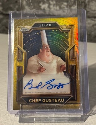 2025 Topps Pixar Gold Gilded Autograph Chef Gusteau Voiced by Brad Garrett Autogramm