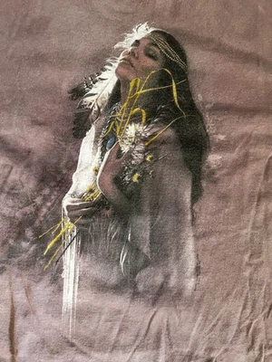 Camiseta De Colección The Mountain MUJER NATIVA Ceremonia Tie DYE Talla M Y2K - Imagen 1 de 4