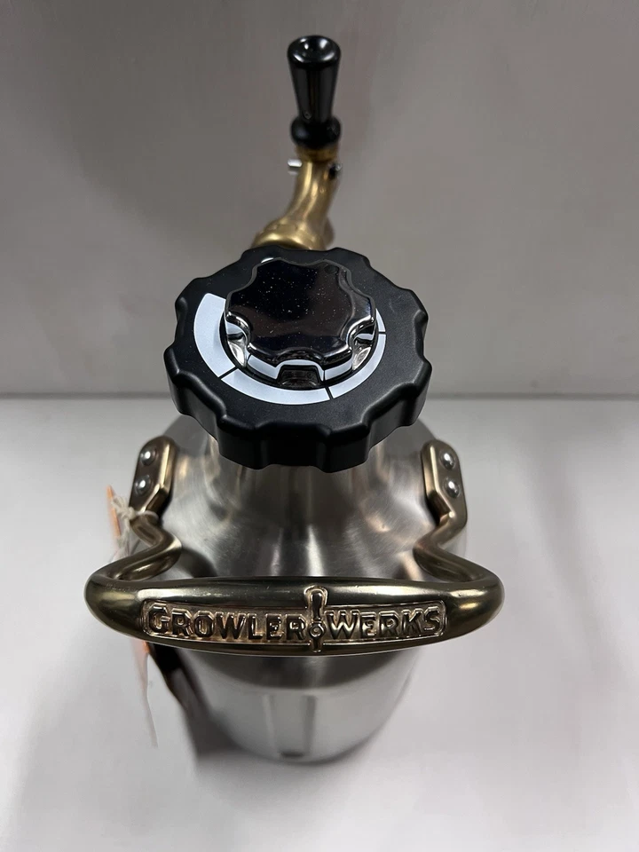 GrowlerWerks uKeg 64 oz Stainless Steel Carbonated Growler for Beer Enthusasts - Image 3 of 3