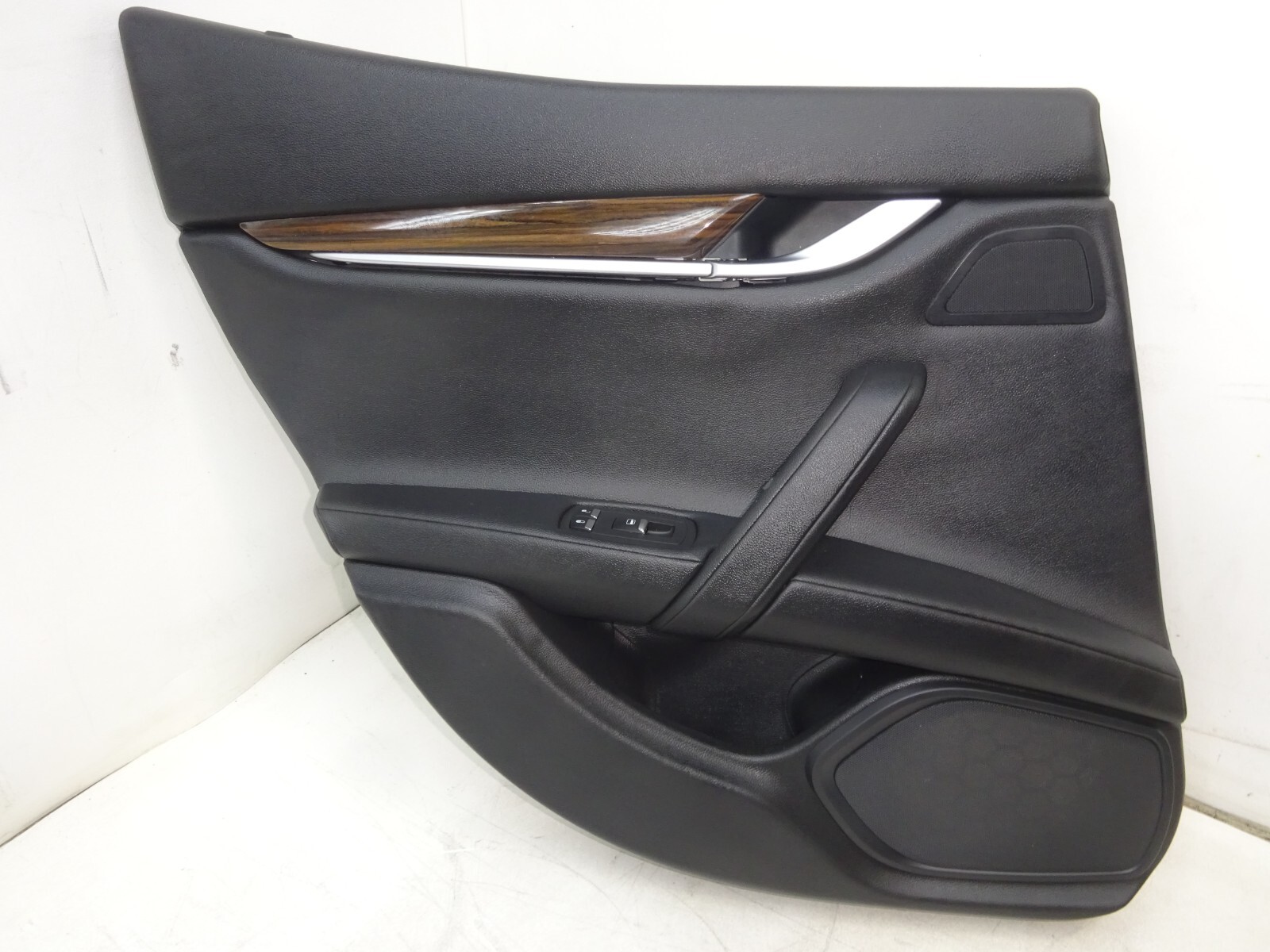 2014-2017 Maserati Ghibli Rear Left Side Interior Door Panel Black OEM DE240217