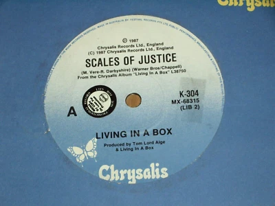 LIVING IN A BOX *OZ PROMO 7" 45 ' SCALES OF JUSTICE ' 1987 EXC - image 1 of 2