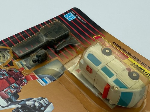 Transformers G1 1990 First-Aid Defensor classic gold MOSC Europe MB hasbro - Picture 4 of 6