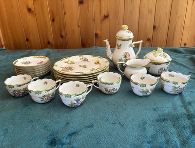 Herend Queen Victoria Handpainted Porcelain Tea Set Floral Butterfly - 21pc Set 
