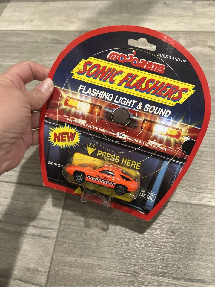 Majorette Sonic Flashers Series 2300 Flashing Light & Sound Diecast Pace Car Toy - Image 4 of 4