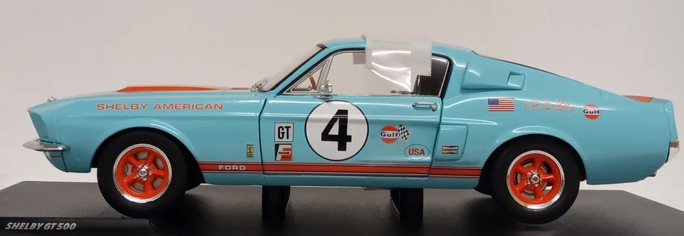 Solido 1/18 Scale - Shelby GT500 Racing Tribute Gulf USA (1967) - Image 3 of 4