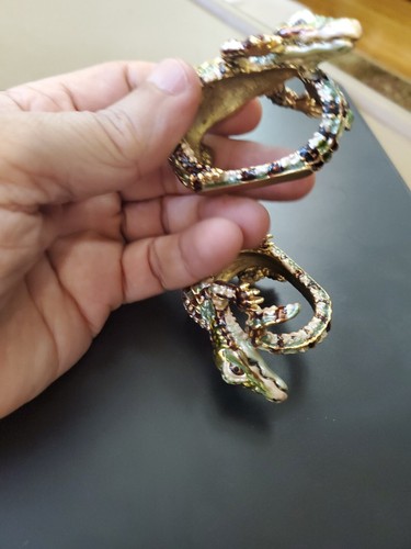 2 set of Jay Strongwater Alligator Napkin Ring  - Picture 3 of 6