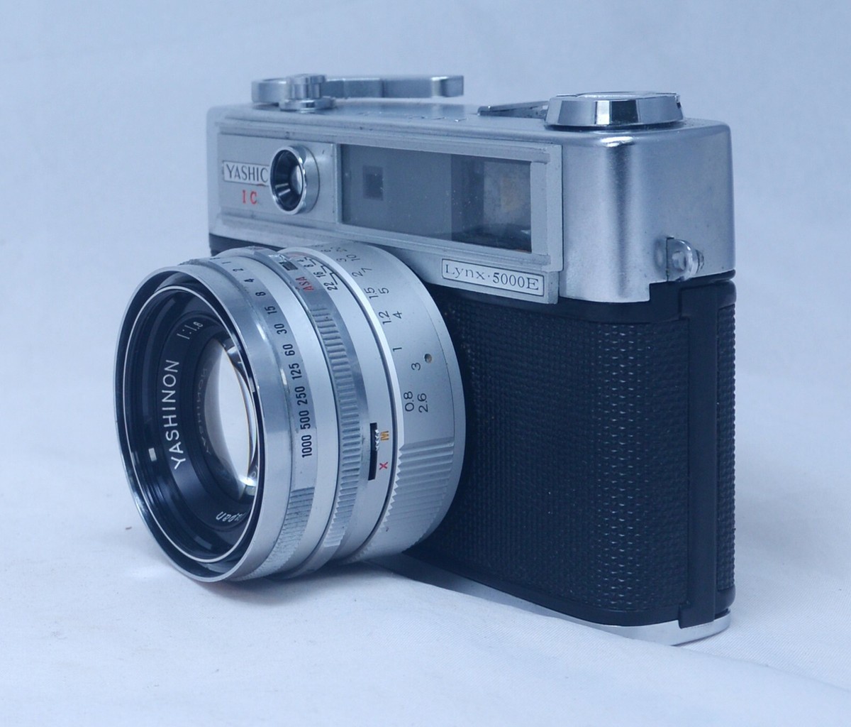 YASHICA 1C Lynx 5000E Vintage Rangefinder 35mm Film Camera YASHICA 1C Lynx 5000E Vintage Rangefinder 35mm Film Camera