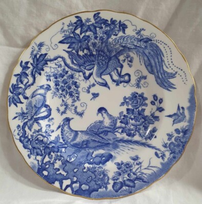 Royal Crown Derby A.1309 Blue Aves Goldrand Ely Form, 8,5'' Salatteller, um 1962