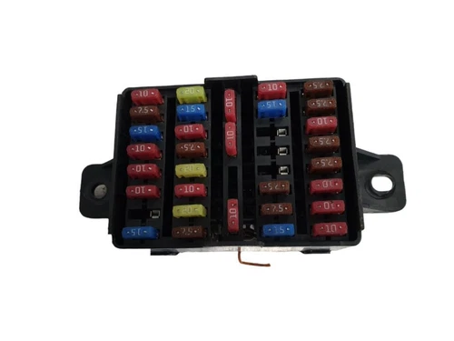 8210021701 Caja Reles/Fusibles para SSANGYONG RODIUS Xdi 2006 225832 - Imagen 1 de 5
