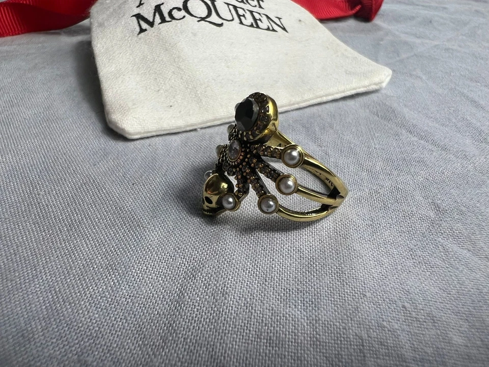 Alexander McQueen Gold Spider Design Ring with Crystals & Tiny Pearls UK Size N - Image 3 of 4