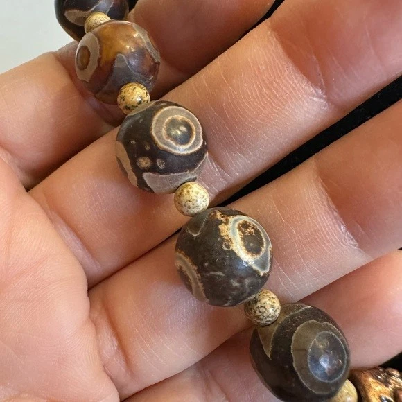 Large Natural Tibetan Agate Brown Eye Dzi 15mm Beaded Necklace w/ Copper Pendant - Image 4 of 4