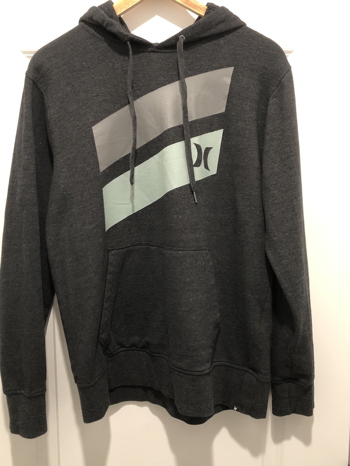 Hurley Men's Regular Fit Ultra Soft Fleece Pullover Hoodie Comfortable Medium