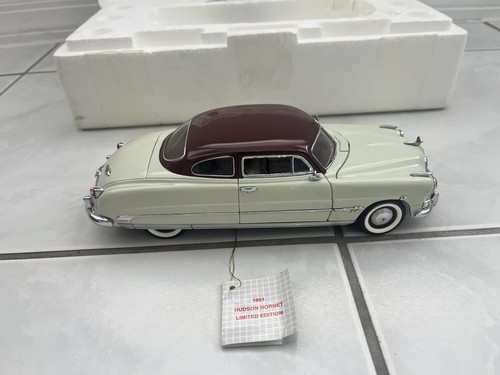 Franklin Mint 1951 Hudson Hornet LE Diecast Car 1/24 - Picture 3 of 16