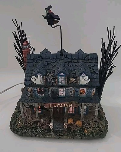 The Munsters Hawthorne Village "Lily's Inn" Halloween House 2004 Read Listing ⬇️ - Picture 24 of 24