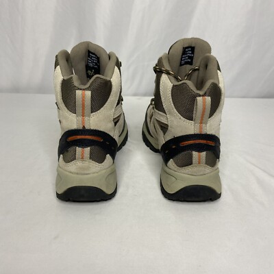 LL Bean Waterproof Dri-lex Women display picture 1