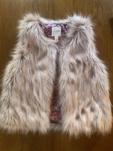 Cat \u0026 Jack Target Girls Faux Fur Vest 