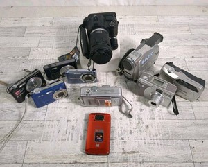 Lot of 10 Untested Digital Film Cameras/Camcorders - For Parts/Repair - Lot  #1