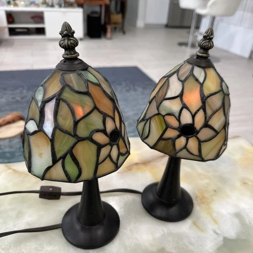 Pair Tiffany Style Stained Glass Table Lamps Floral Mosaic Bronze Base 11.5” Vtg