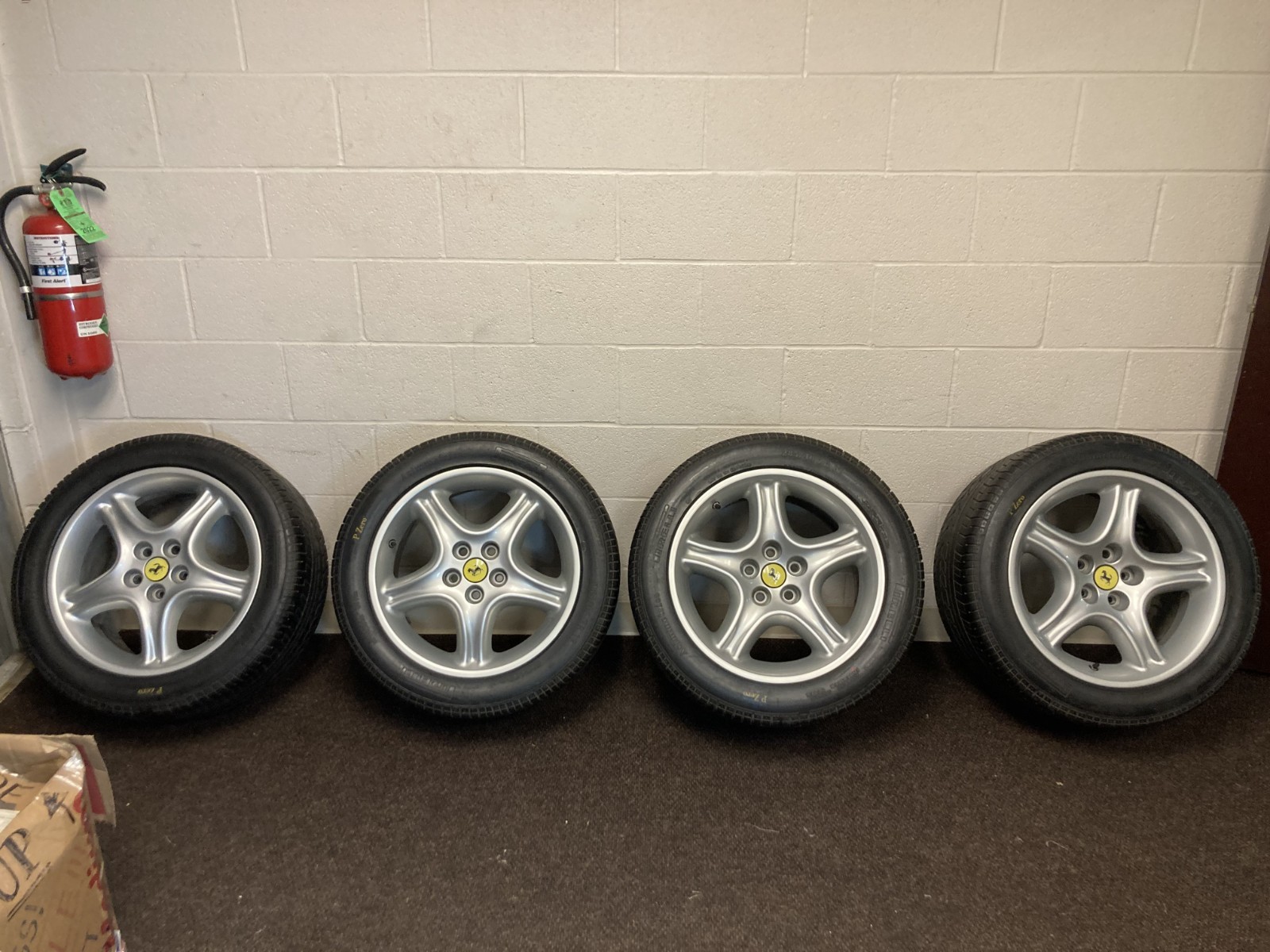 OEM Genuine Ferrari 456 Wheels 5x108 17x8.5+50 17x10+25  Pirelli Pzero 255/45/17