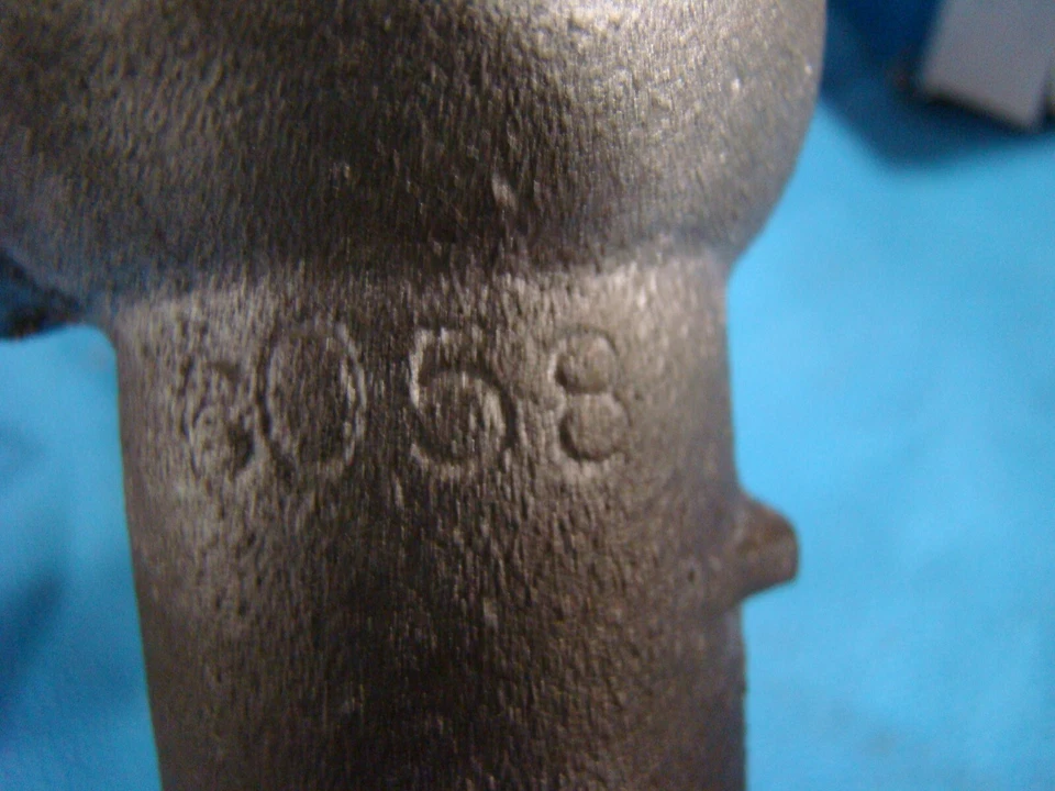 Pontiac 230 250 Tempest LeMans 1966-1969 salida de agua 6 cilindros hierro fundido hecho en EE. UU. Foto 3 de 4