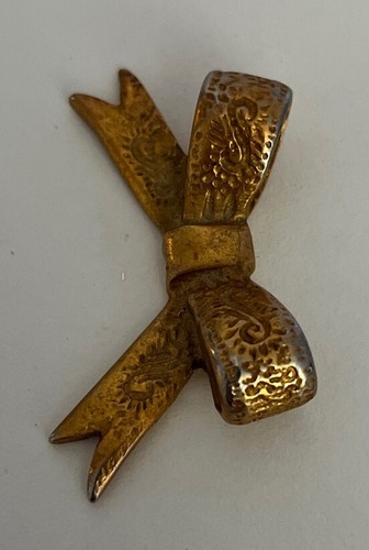 Gold Bow Made In Italy 2” Wide - Local Estate Piece - Jewelry Crafting - Picture 4 of 6