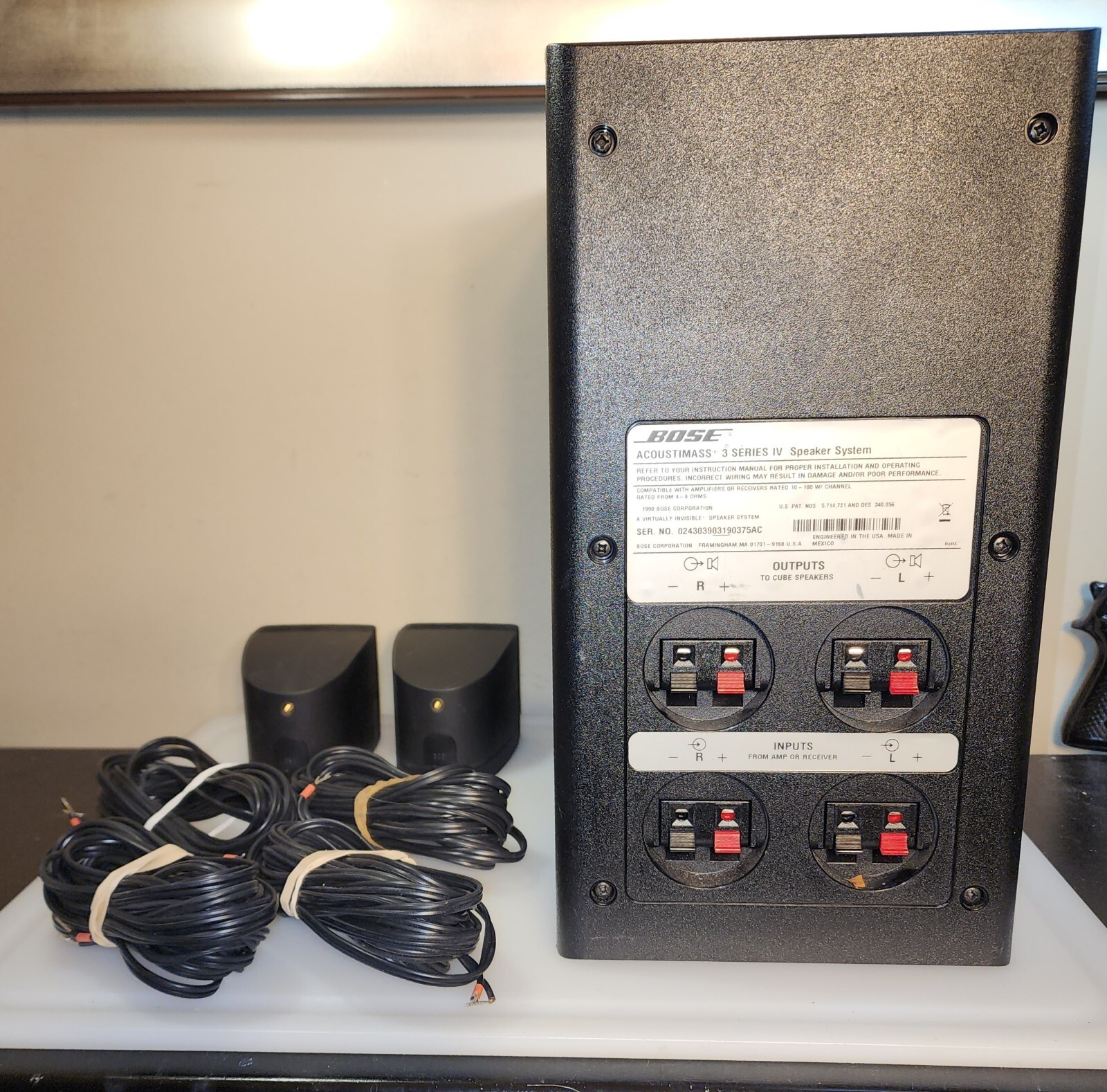 Bose Acoustimass 3 Series IV Speaker System Subwoofer with 2 Satellites