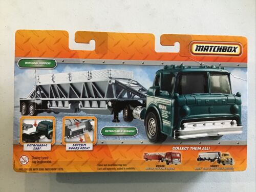 Matchbox Super Convoy Ford C-900 With Hopper Trailer (bent card see photos) - Picture 2 of 4
