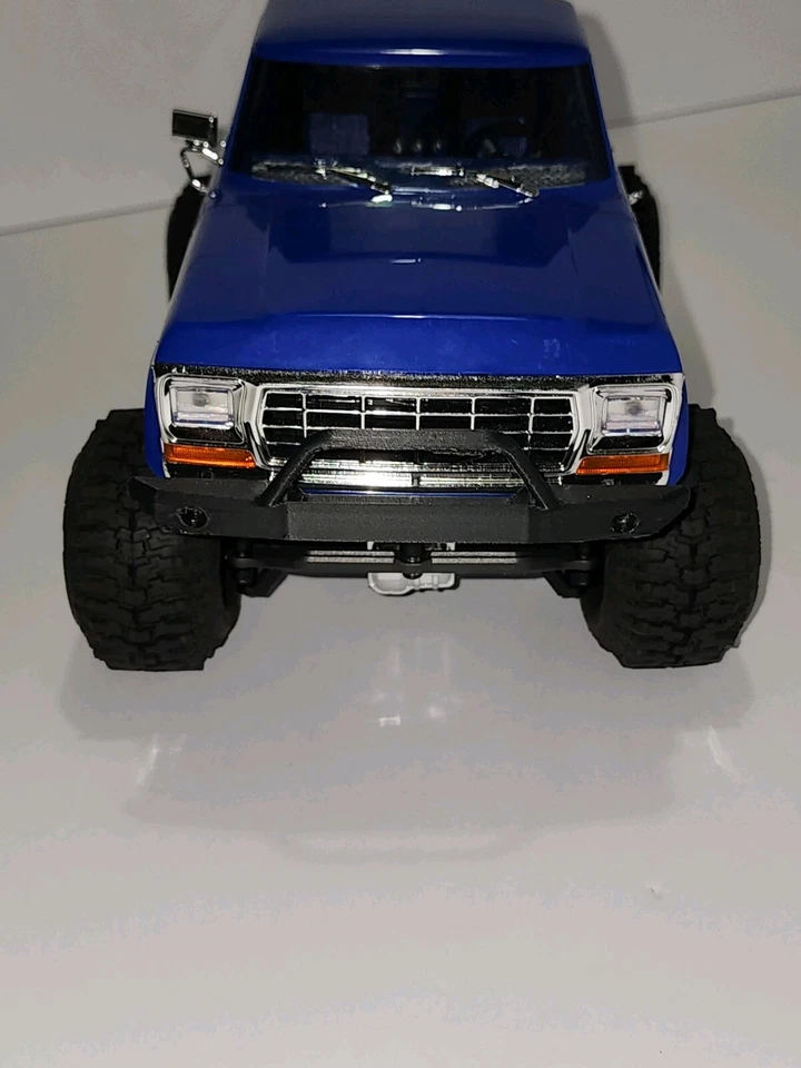 Llantas anchas RaceR3aDy para Traxxas TRX-4M - aspecto de neumático estirado con neumático de fábrica Foto 2 de 4