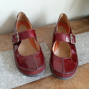 clarks unstructured mary jane shoes